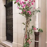 L De Manon, Centre Historique Du Vieil Apartman *