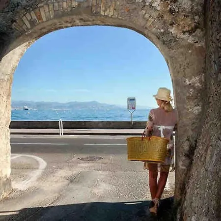 Manon B&B Old Antibes Апартаменти *
