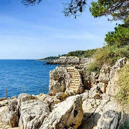 Maison Manon- Old Antibes 아파트 *