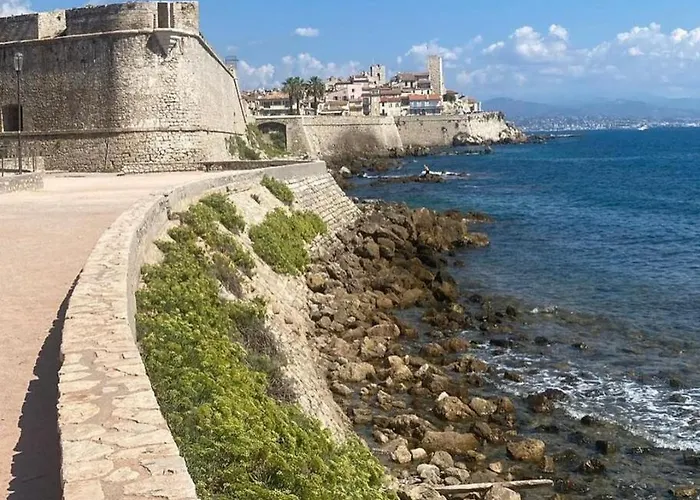 L De Manon, Centre Historique Du Vieil * Antibes