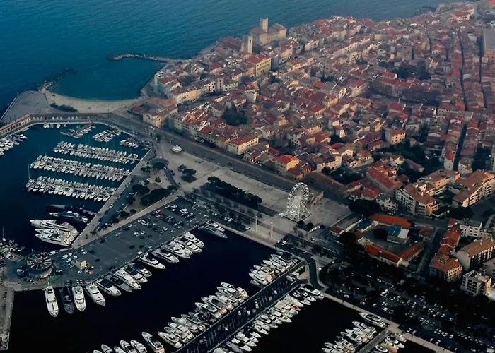 L De Manon, Centre Historique Du Vieil * Antibes